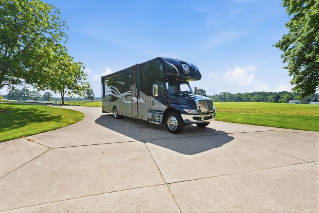 2022 Nexus Wraith 32W