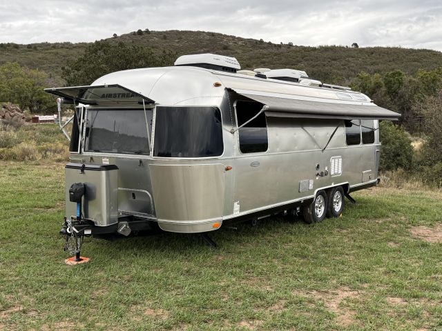 2019 Airstream Flying Cloud 27FB